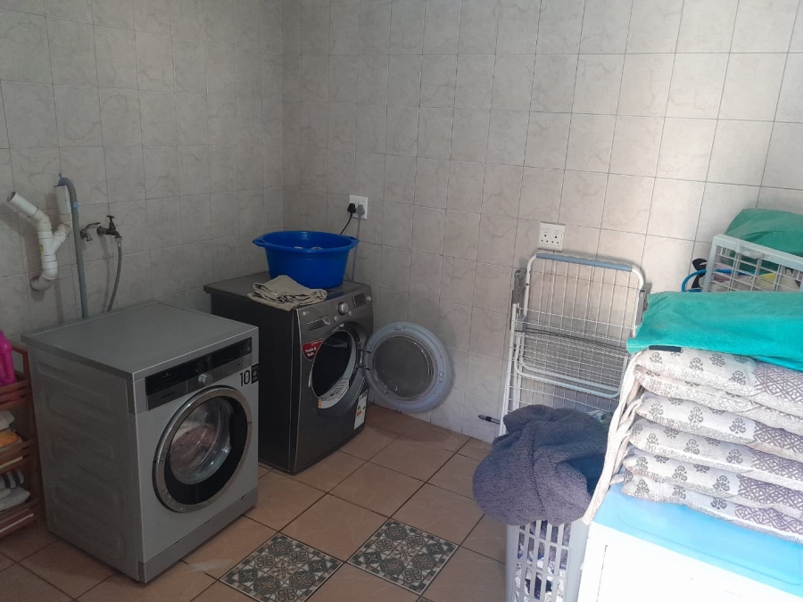 4 Bedroom Property for Sale in Protea Park North West